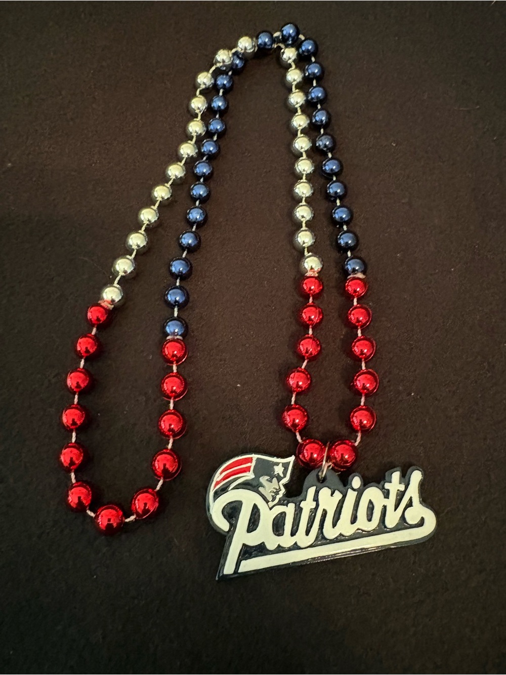 Official NFL New England Patriot Beaded Necklace Logo Medallion Mardi Gras Style